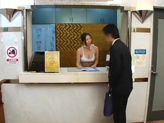 Asiatique japonaise Hot Whore Fucked Au Bordel Spa exécutive