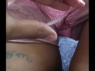 Nasse Muschisäfte nach der Masturbation
