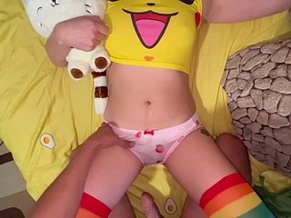 Primo sesso scrub figa non raso tra le mutandine