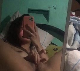 masturbarsi davanti allo specchio