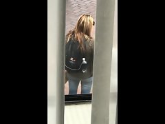 LAに住んでオナニーするために、
