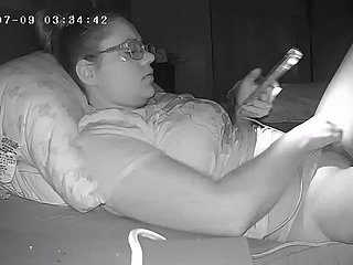 Wanita jalang berdada besar membuat peel untuk pacarnya yang tertangkap kamera tersembunyi