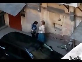 OmaFotzE Amatir Nenek seks di Kembali Alleyway