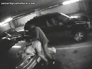 Trải nghiệm Hardcore nóng bỏng tại bãi đậu xe