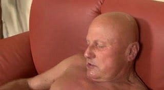 Poilue vieille grand-mère aime le sexe